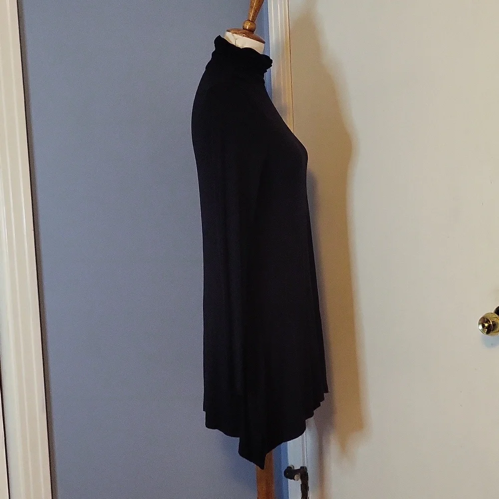 Soft Surroundings Black Knit Top Turtleneck Sharkbite Long Sleeve Medium - Picture 3 of 5